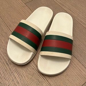 Gucci men’s slide sandal.  Good condition, too small for my son so reselling.